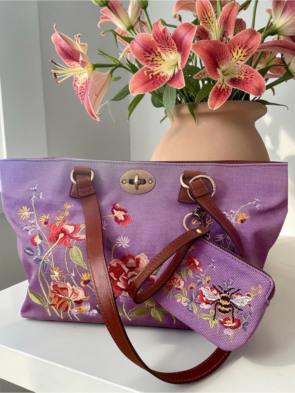 NWT Patricia Nash Amethyst Aegean Blooms  Embroidered Tote & Wristlet Set